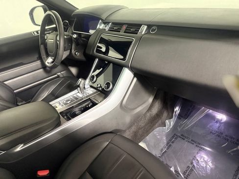 Used 2020 Land Rover Range Rover Sport SE AWD/4WD image 24