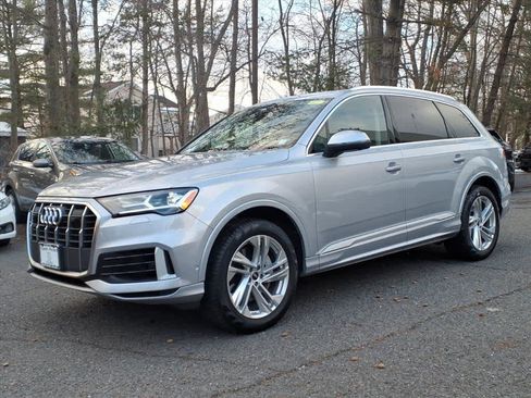 Used 2022 Audi Q7 Premium Plus w/ Premium Plus Package image 3