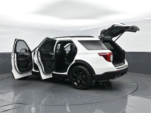 Used 2023 Ford Explorer ST-Line w/ Class IV Trailer Tow Package image 68