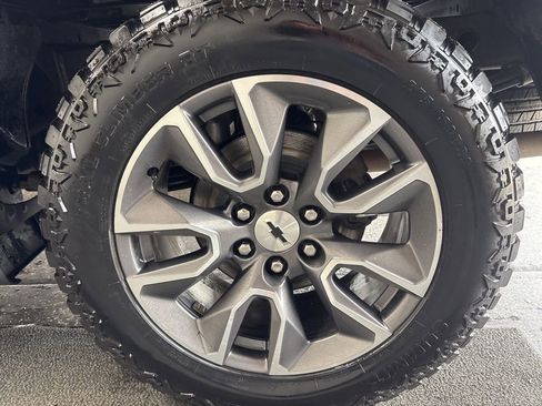 Used 2020 Chevrolet Silverado 1500 RST w/ All-Star Edition image 9