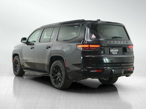 Used 2024 Jeep Wagoneer Series II AWD/4WD image 3