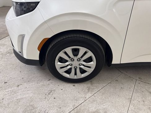 Used 2023 Kia Soul LX FWD image 18