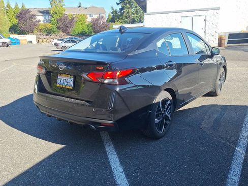 Used 2024 Nissan Versa SR w/ Trunk Package image 4