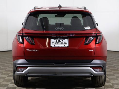 Used 2025 Hyundai Tucson SEL AWD/4WD image 13