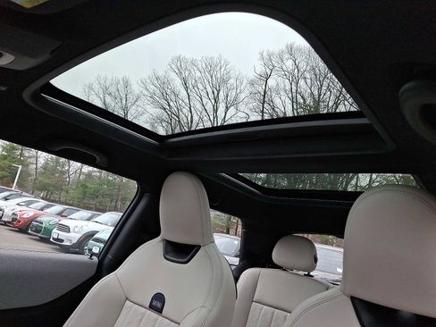 Certified 2025 MINI Cooper S image 14