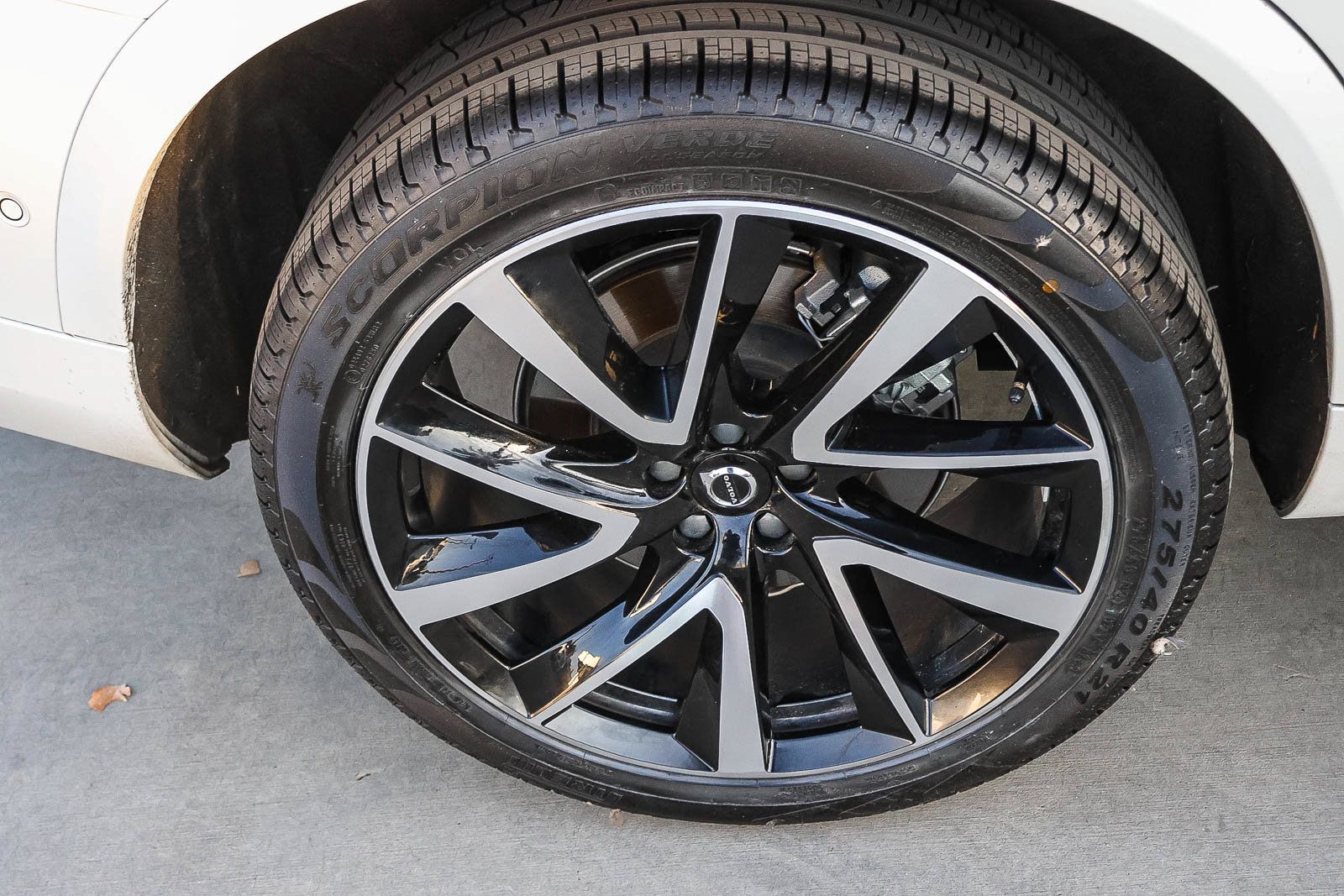 Used 2023 Volvo XC90 T8 Ultimate w/ Protection Package Premier AWD/4WD image 13