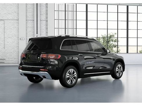 New 2026 Mercedes-Benz GLB 250 4MATIC image 21
