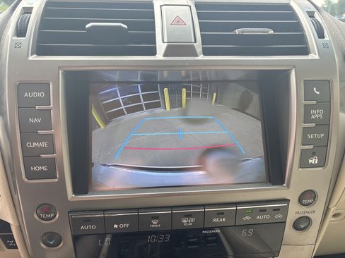 Used 2015 Lexus GX 460 w/ Premium Package AWD/4WD image 25