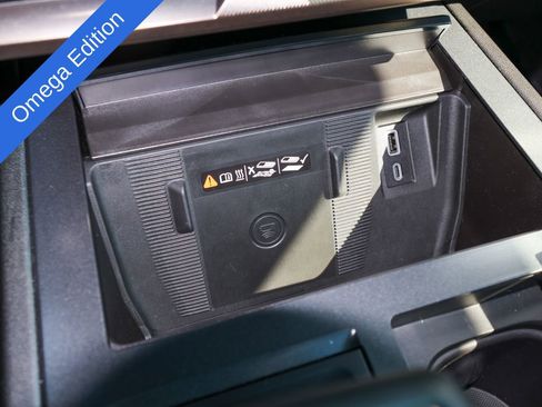 Certified 2024 GMC Hummer EV 3X w/ Omega Edition image 33