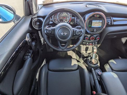 Used 2019 MINI Cooper S w/ Premium Package image 19