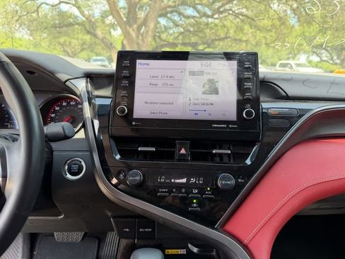 Used 2024 Toyota Camry XSE FWD image 11