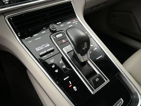 Certified 2023 Porsche Panamera Platinum Edition RWD image 22