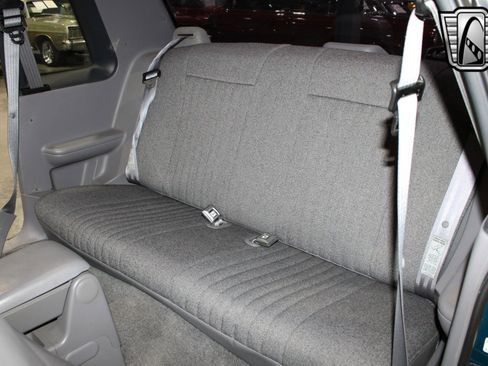 Used 1993 Ford Mustang LX image 8