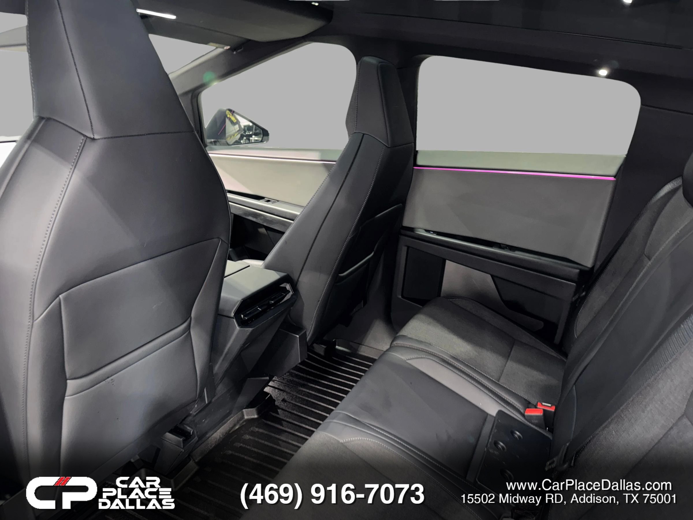 Used 2025 Tesla Cybertruck 2WD Crew Cab image 18