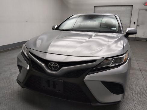 Used 2019 Toyota Camry SE image 15