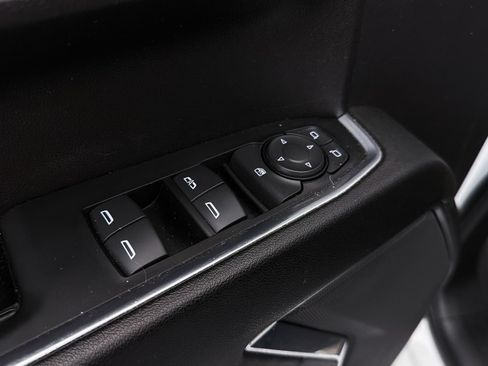 Used 2024 Chevrolet Silverado 1500 LT Trail Boss w/ Protection Package AWD/4WD image 17