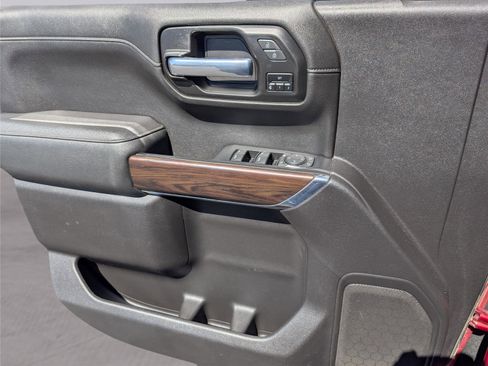 Used 2021 GMC Sierra 1500 SLT w/ SLT Premium Package image 16