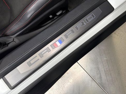 Used 2018 Chevrolet Camaro ZL1 RWD image 28