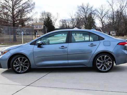 Used 2020 Toyota Corolla SE w/ SE Premium Package image 4