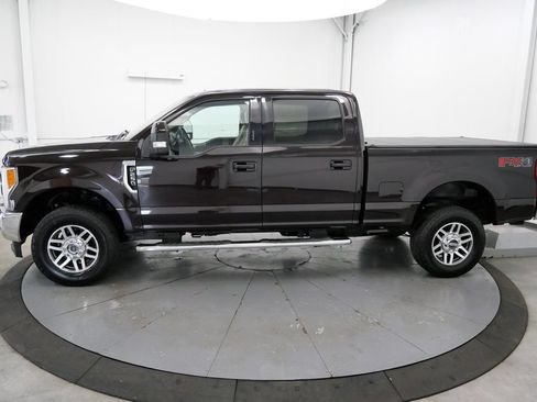 Used 2019 Ford F250 Lariat w/ Lariat Ultimate Package AWD/4WD image 4