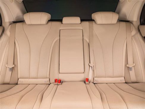 Used 2014 Mercedes-Benz S 550 Sedan image 30