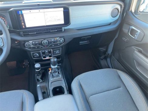 New 2026 Jeep Gladiator Sport image 26