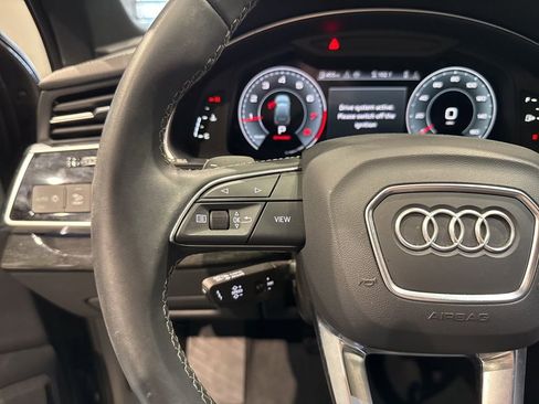 Used 2025 Audi Q7 2.0T Premium w/ Convenience Package AWD/4WD image 36