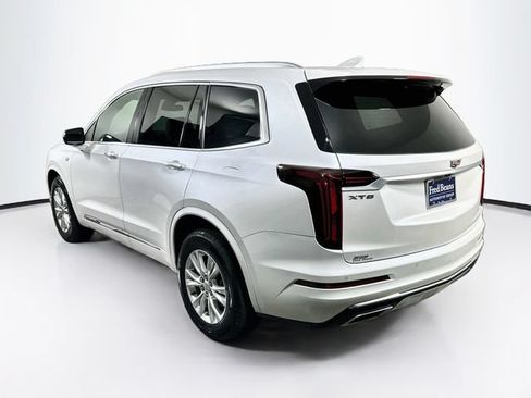 New 2025 Cadillac XT6 Luxury AWD/4WD image 3