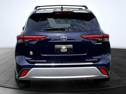 Used 2020 Toyota Highlander Platinum AWD/4WD image 5
