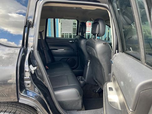 Used 2016 Jeep Compass Latitude image 13