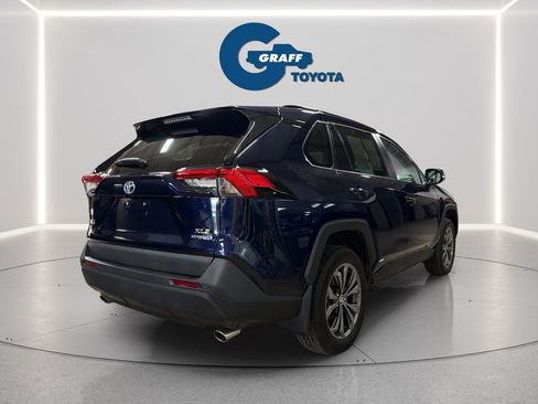 Used 2023 Toyota RAV4 XLE Premium AWD/4WD image 5