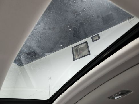 Used 2016 Honda CR-V EX image 2