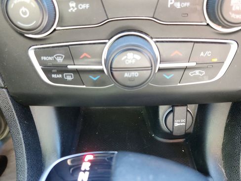 Used 2018 Dodge Charger SXT Plus image 17