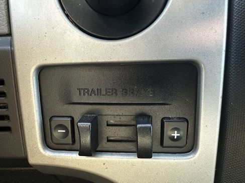 Used 2011 Ford F150 XLT w/ XLT Convenience Pkg image 20