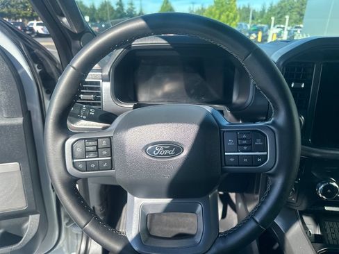 Used 2025 Ford F150 Lariat AWD/4WD image 14
