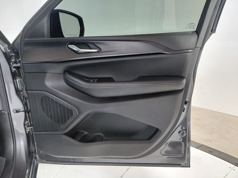 Certified 2024 Jeep Grand Cherokee L Altitude image 13