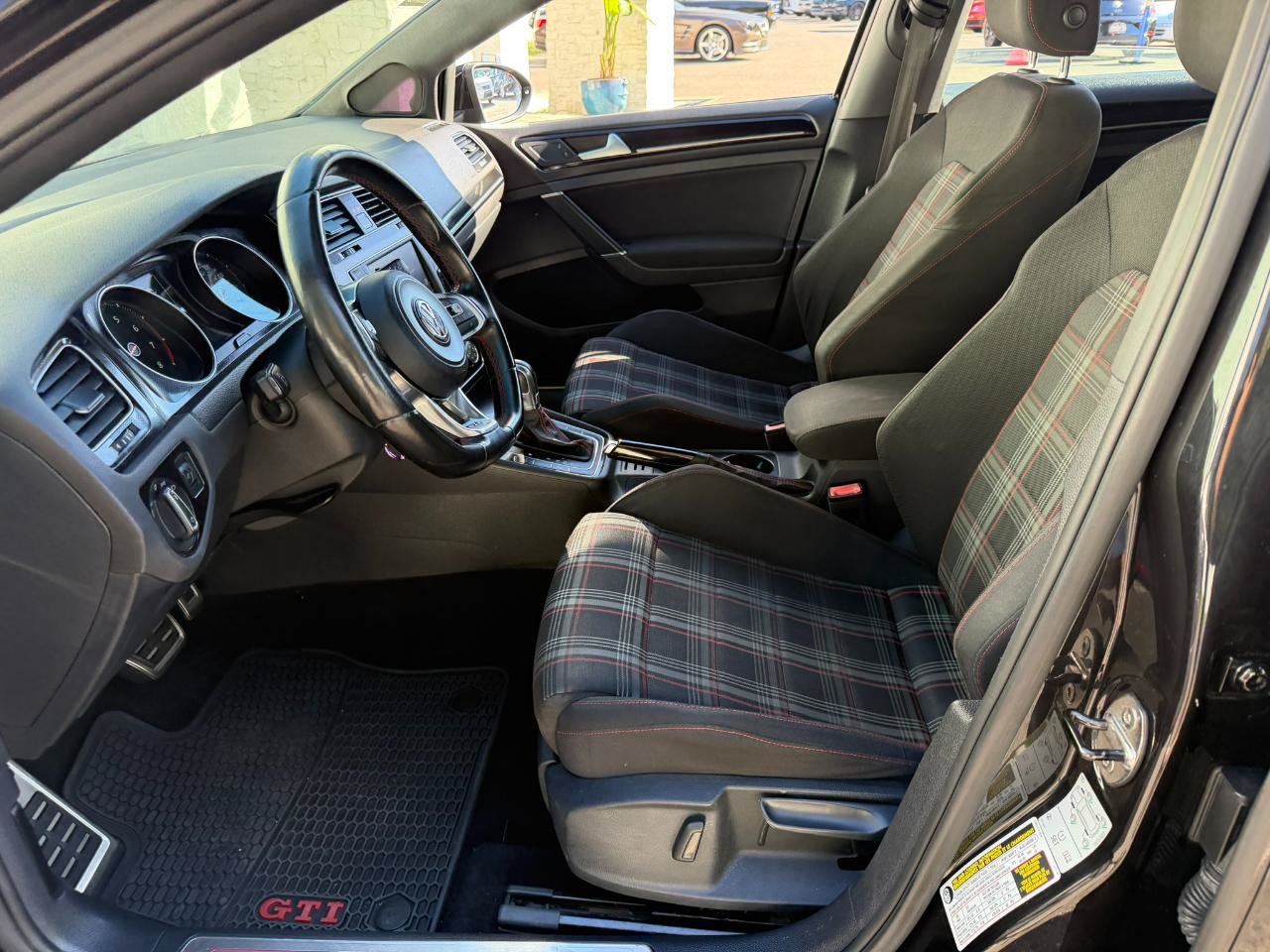 Used 2016 Volkswagen GTI S FWD image 18