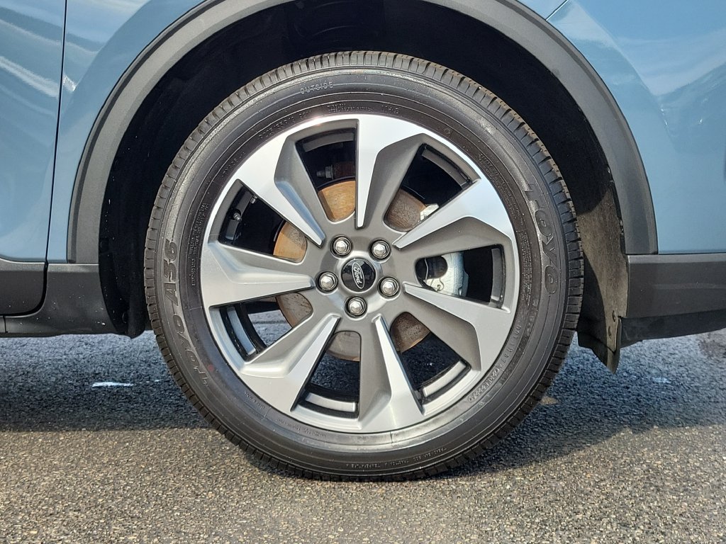 Certified 2023 Ford Escape Platinum AWD/4WD image 9