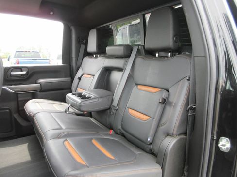 Used 2022 GMC Sierra 2500 AT4 w/ AT4 Preferred Package AWD/4WD image 26