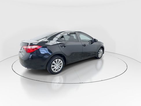 Used 2019 Toyota Corolla LE image 8