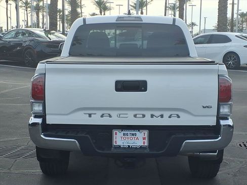 Certified 2020 Toyota Tacoma TRD Off-Road image 9