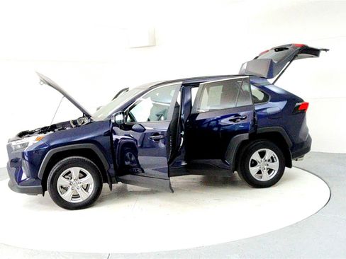 Used 2023 Toyota RAV4 XLE image 10