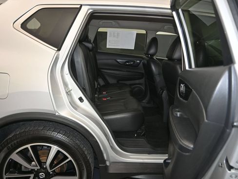 Used 2019 Nissan Rogue SL FWD image 26