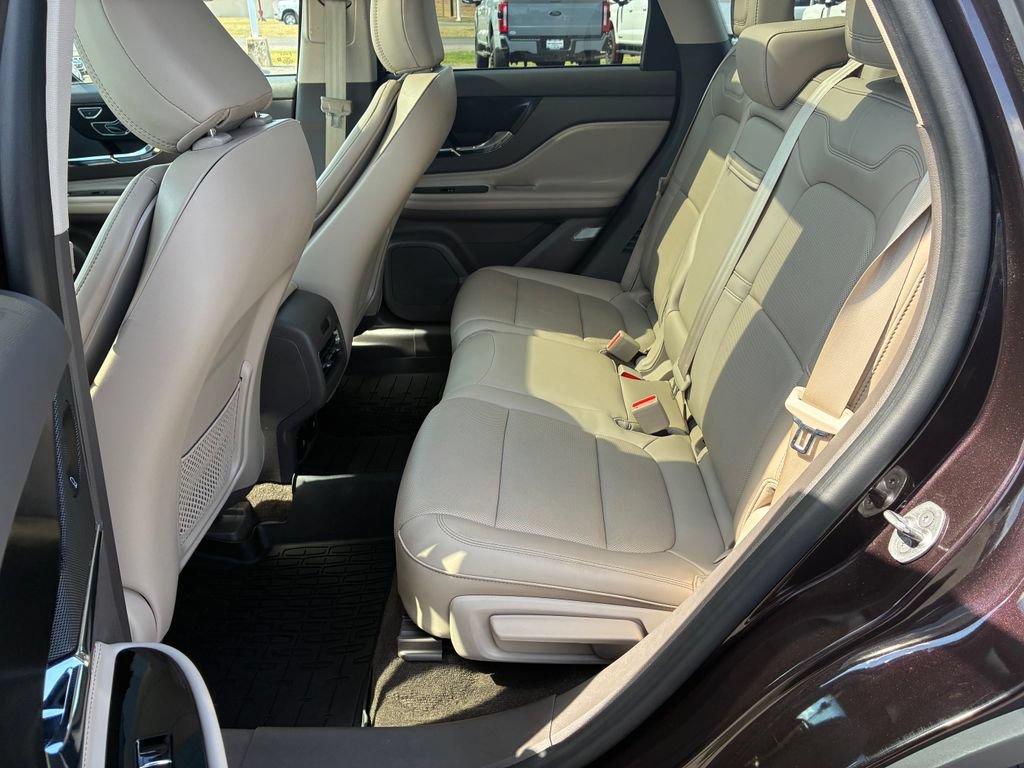 Used 2023 Lincoln Corsair Reserve w/ Equipment Group 202A AWD/4WD image 9