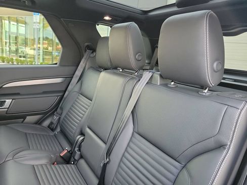 New 2026 Land Rover Discovery Limited Edition AWD/4WD image 15
