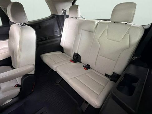 Used 2024 Kia Telluride EX w/ EX Captain's Chair Package FWD image 28