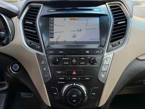 Used 2017 Hyundai Santa Fe Limited AWD/4WD image 28