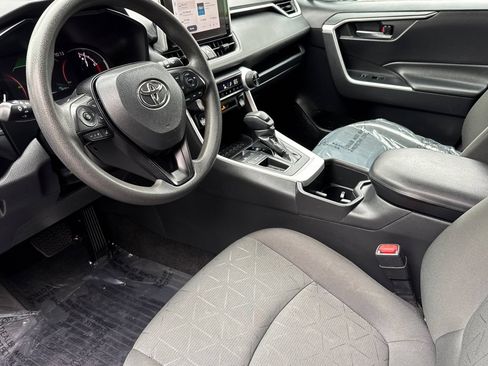 Used 2024 Toyota RAV4 XLE FWD image 10