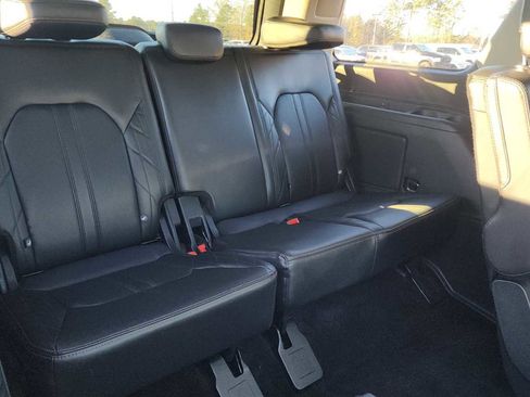 Used 2018 Ford Expedition Platinum image 20