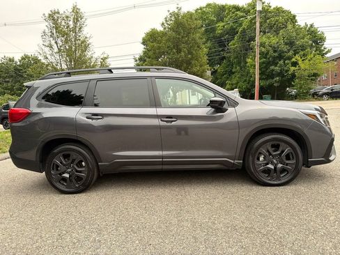 Used 2025 Subaru Ascent Bronze Edition AWD/4WD image 8